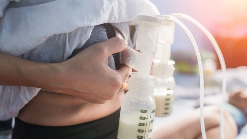 Sử dụng máy hút sữa đúng cách và đúng lịch trình có thể giữ cho tuyến sữa của bạn khỏe mạnh