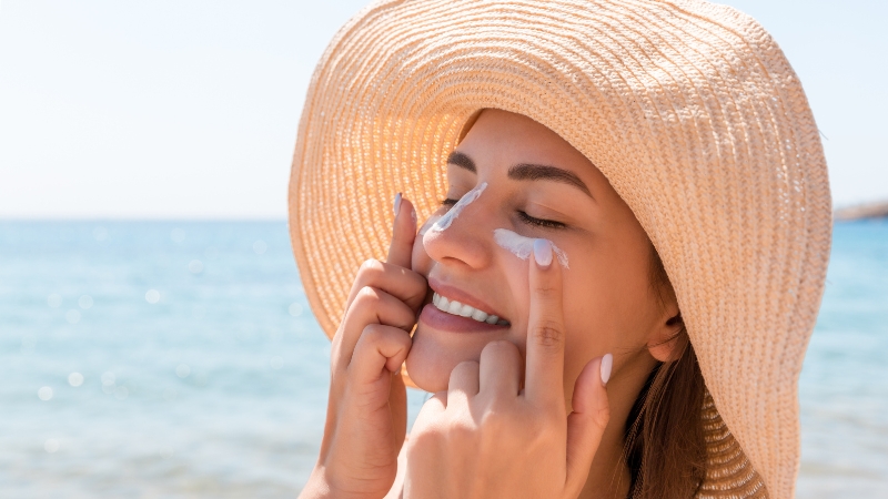 Kem chống nắng giúp dưỡng ẩm và ngăn ngừa lão hóa cho da